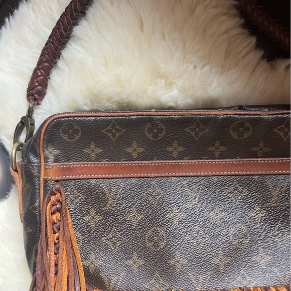 Vintage BoHo Authentic Louis Vuitton Fringe Crossbody - Picture 2 of 12